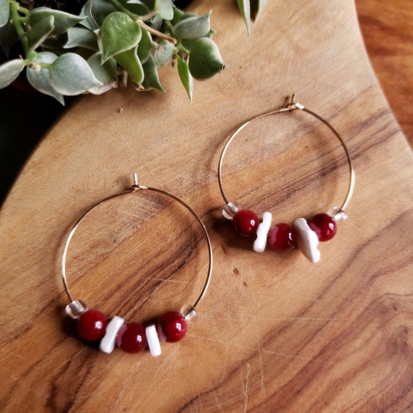 Christmas Holiday Fun Rose Gold Glass & Seashells Hoops - Picture 2 of 3